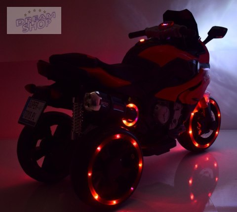 DUŻY MOTOR ŚCIGACZ STRONG 2 EXCLUSIVE, ŚWIECĄCE KOŁA/HLX2018 DUŻY MOTOR ŚCIGACZ STRONG 2 EXCLUSIVE, ŚWIECĄCE KOŁA/HLX2018