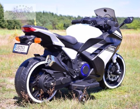 MEGA MOTOR ŚCIGACZ STRONG 2 EXCLUSIVE, ŚWIECĄCE KOŁA, GAZ W MANETCE, HAMULEC/DLS07 MEGA MOTOR ŚCIGACZ STRONG 2 EXCLUSIVE, ŚWIECĄCE KOŁA, GAZ W MANETCE, HAMULEC/DLS07