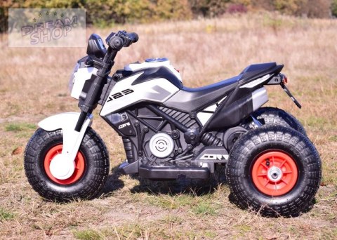 MOTOR ŚCIGACZ NA POMPOWANYCH KOŁACH, DWA SILNIKI SUPER NOWOŚĆ/TK103