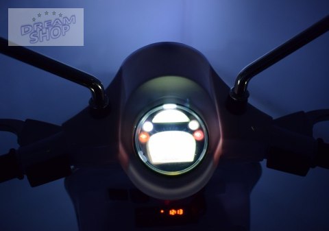 ORYGINALNA VESPA PX150, MIĘKKIE KOŁA, MIĘKKIE SIEDZENIE, KUFEREK/PX150 ORYGINALNA VESPA PX150, MIĘKKIE KOŁA, MIĘKKIE SIEDZENIE, KUFEREK/PX150