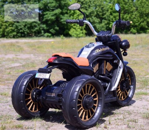 WIELKI MOTOR CHOPPER, MIĘKKIE KOŁA, MIĘKKIE SIEDZENIE/BDL1388 WIELKI MOTOR CHOPPER, MIĘKKIE KOŁA, MIĘKKIE SIEDZENIE/BDL1388