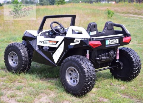MEGA BUGGY CLASH DLA 2 DZIECI, 4 SILNIKI, 24V, MIĘKKIE PRZESUWANE SIEDZENIE, MIĘKKIE KOŁA, WALIZKA NA AKUMULATOR,/SX-1928 MEGA BUGGY CLASH DLA 2 DZIECI, 4 SILNIKI, 24V, MIĘKKIE PRZESUWANE SIEDZENIE, MIĘKKIE KOŁA, WALIZKA NA AKUMULATOR,/SX-1928