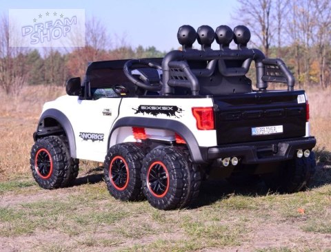 MEGA JEEP WORKS SIX 4X4, 2 X 12V MĘKKIE KOŁA, MIĘKKIE SIEDZENIE/JC003 MEGA JEEP WORKS SIX 4X4, 2 X 12V MĘKKIE KOŁA, MIĘKKIE SIEDZENIE/JC003