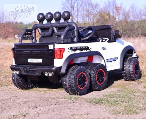 MEGA JEEP WORKS SIX 4X4, 2 X 12V MĘKKIE KOŁA, MIĘKKIE SIEDZENIE/JC003 MEGA JEEP WORKS SIX 4X4, 2 X 12V MĘKKIE KOŁA, MIĘKKIE SIEDZENIE/JC003
