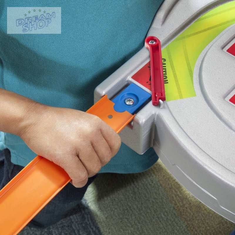 Step2 Tor wyścigowy Hot Wheels™ Road Rally Raceway Step2 Tor wyścigowy Hot Wheels™ Road Rally Raceway
