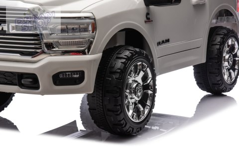 Pojazd RAM 3500 Biały Pojazd RAM 3500 Biały