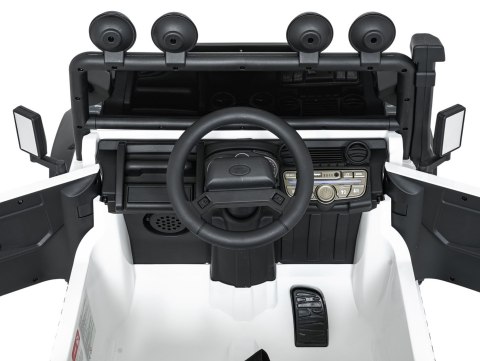 Pojazd Land Rover Defender 110 SVX Concept Biały