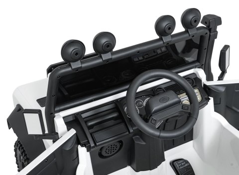 Pojazd Land Rover Defender 110 SVX Concept Biały