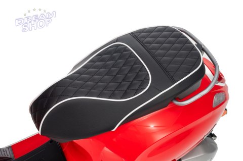 Pojazd Skuter Vespa ROMA Czerwony