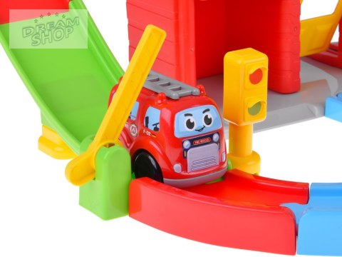 Zestaw Garaż samochodowy ze zjazdem STRAŻ POŻARNA + auto strażackie ZA5691