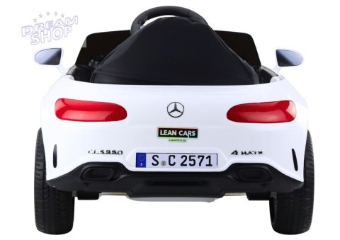 Pojazd Na Akumulator Mercedes KL-1666-1 Biały Pojazd Na Akumulator Mercedes KL-1666-1 Biały
