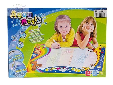 Mata z flamastrem wodnym i szablonami Mata z flamastrem wodnym i szablonami