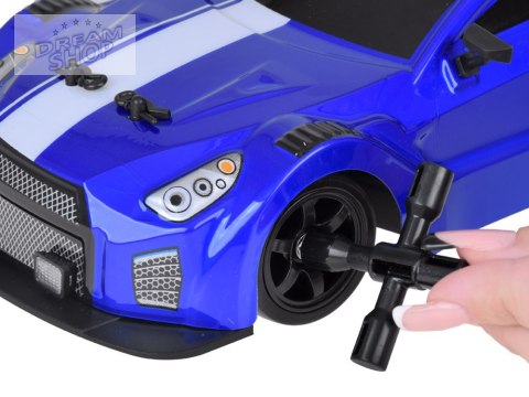 Zdalnie Sterowane AUTO RC Drift 4x4 z Efekt Dymu Oświetlenie LED RC0696