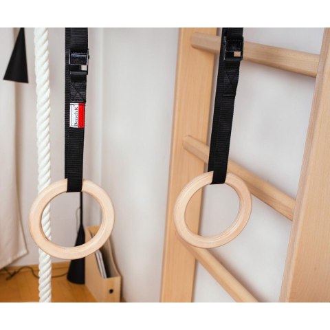 DRABINKA Z DREWNIANYM DRĄŻKIEM I AKCESORIAMI BENCHK 111+A204