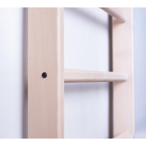 DRABINKA Z DREWNIANYM DRĄŻKIEM I AKCESORIAMI BENCHK 112+A204