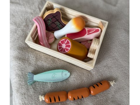 Drewniana SKRZYNKA Z WĘDLINAMI - zestaw zabawkowych mięs dla dzieci ZA5942