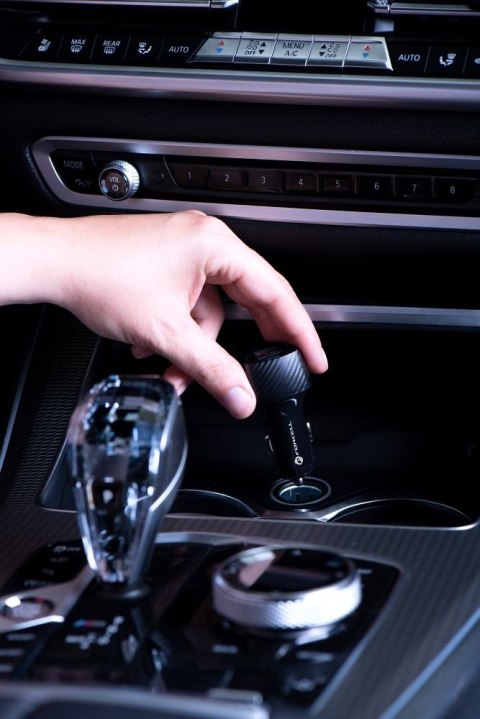 Ładowarka samochodowa Forcell F-Energy Carbon 2 x USB A QC3.0 3A 36W CC50-2A czarna