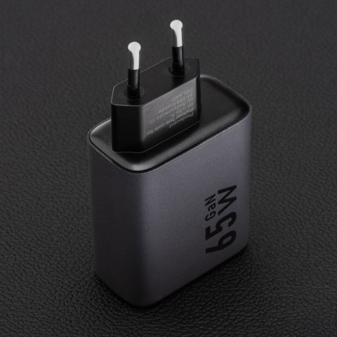 Ładowarka sieciowa do telefonu Forcell F-Energy GaN 2 x USB C + USB A QC4.0 PD 4A 65W VT-42B szara