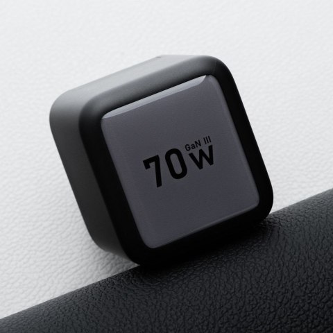 Ładowarka sieciowa do telefonu Forcell F-Energy GaN USB C + USB A + zwijany kabel USB C PD QC4.0 3A 70W VT-R7 szara