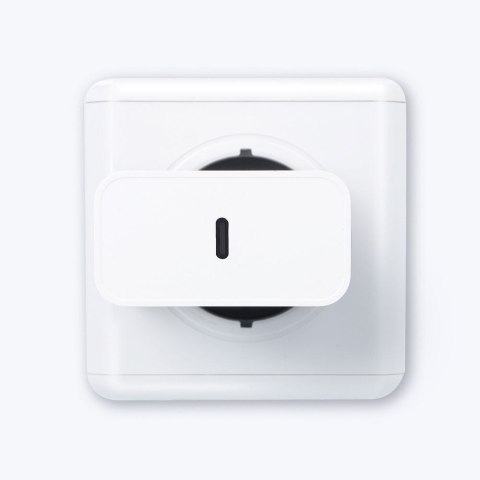 Ładowarka sieciowa do telefonu Forcell F-Energy USB C QC4.0 PD 3A 45W TFK-TC-45WPD biała