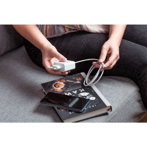 Ładowarka sieciowa do telefonu Forcell F-Energy USB C QC4.0 PD 3A 45W TFK-TC-45WPD biała