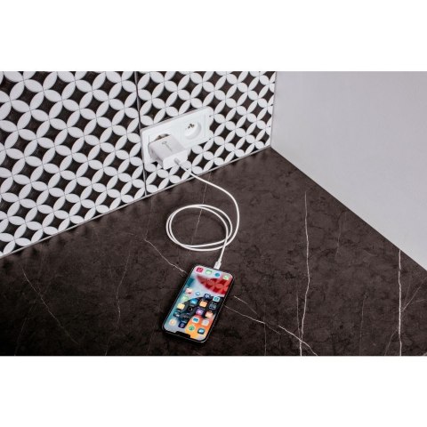 Ładowarka sieciowa do telefonu Forcell F-Energy USB C QC4.0 PD 3A 45W TFK-TC-45WPD biała