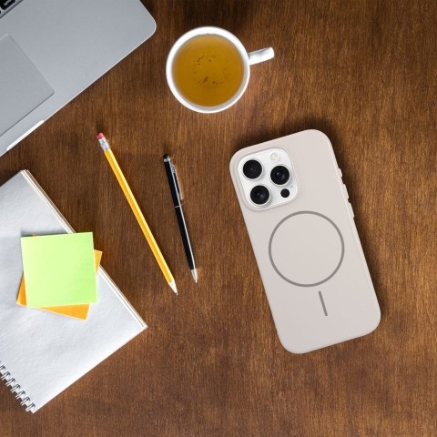 Etui na iPhone 14 PLUS Glossy Mag Cover zgodny z MagSafe białe