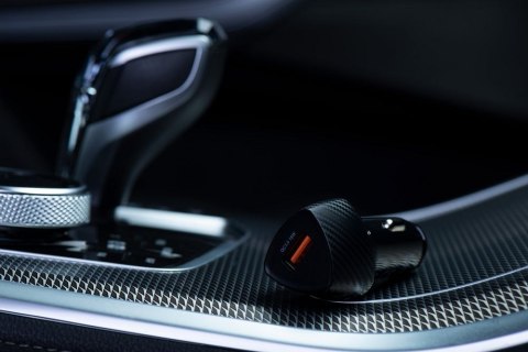 Ładowarka samochodowa Forcell F-Energy Carbon USB A QC3.0 3A 18W CC50-1A czarna