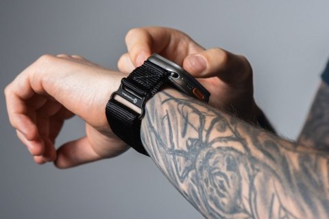 Pasek do Apple Watch Forcell F-Design FA05 rzep nylon 42 / 44 / 45 / 49 mm czarny