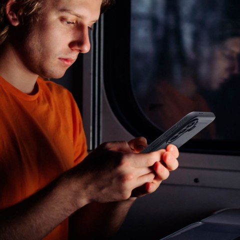 Etui na Samsung A37 5G Spigen Rugged Armor czarny