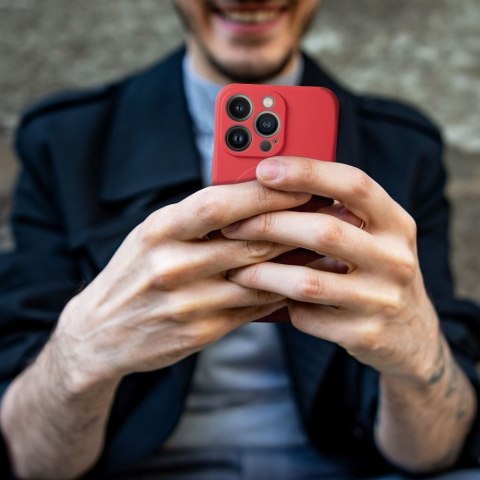 Futerał do iPhone 14 PRO Silicone Mag Cover zgodny z MagSafe czerwony