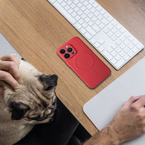 Futerał do iPhone 14 PRO Silicone Mag Cover zgodny z MagSafe czerwony